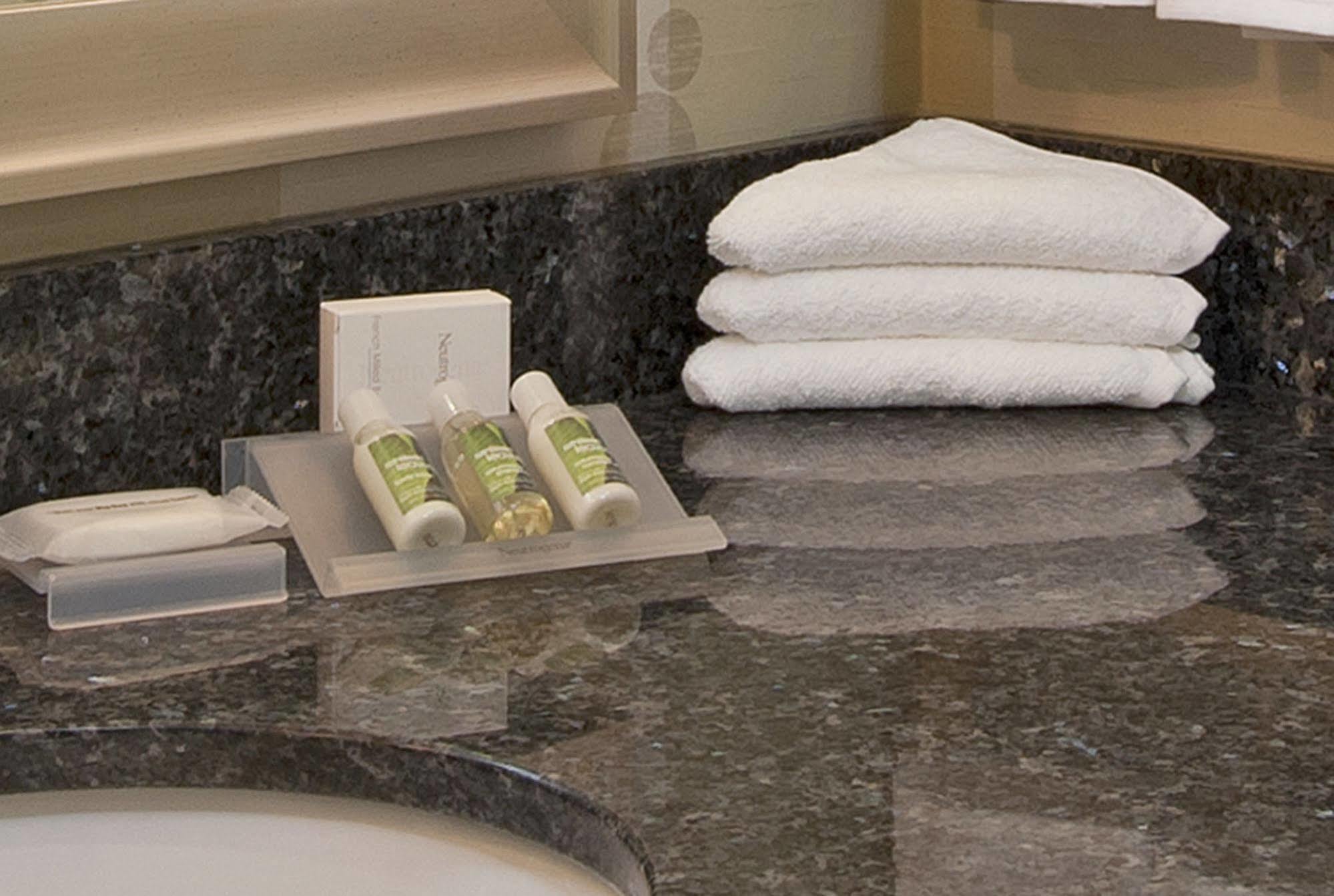 Hilton Garden Inn Ft Worth Alliance Airport Roanoke Buitenkant foto
