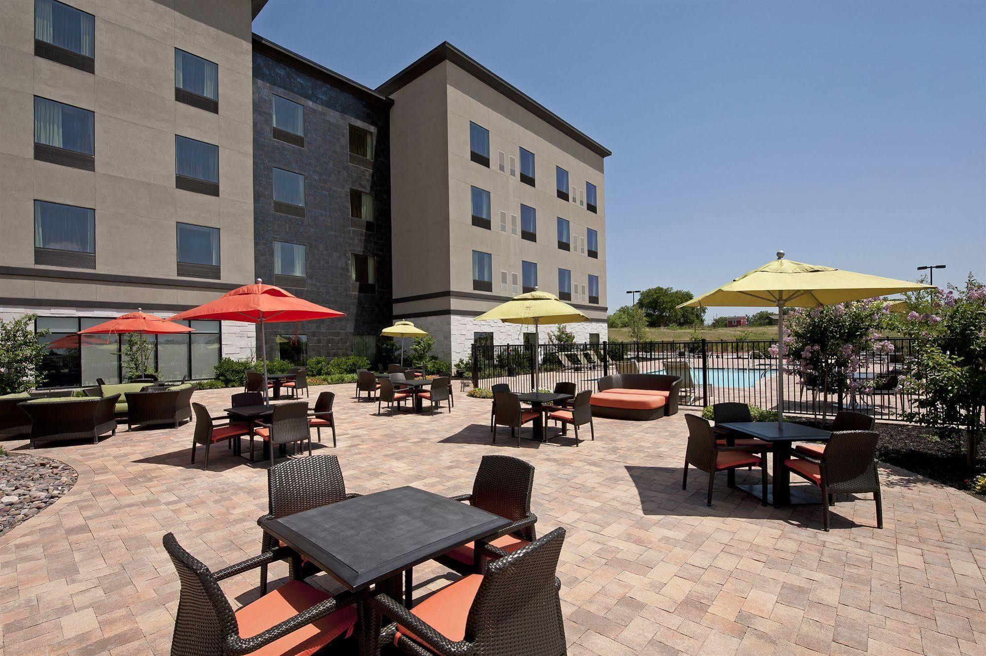 Hilton Garden Inn Ft Worth Alliance Airport Roanoke Buitenkant foto